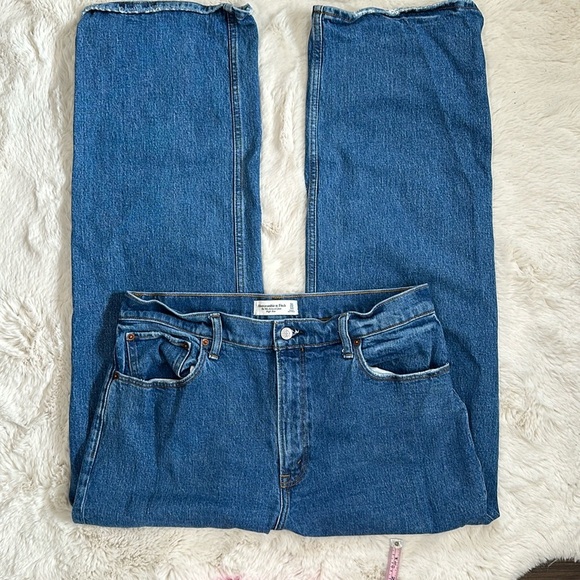 Abercrombie & Fitch The 90s Relaxed Jean High Rise size 12 Short - Picture 6 of 12